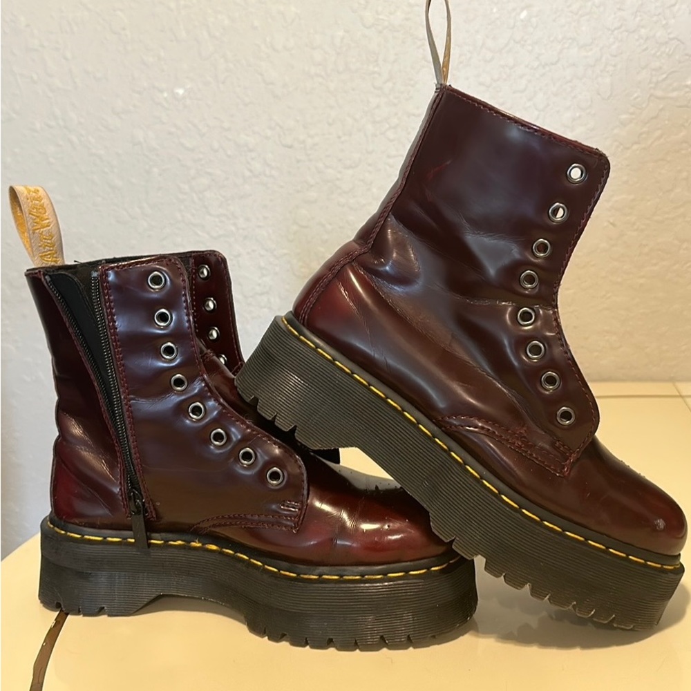 DR MARTENS BEAUTIFUL BURGUNDY JADON II PLATFORM BOOTS